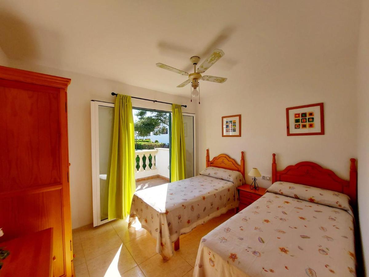 Villa Limon Cala Blanca  Exterior photo